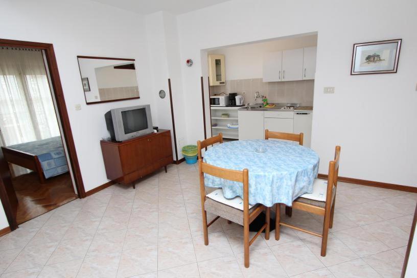 Apartments Fabris Ровінь Екстер'єр фото